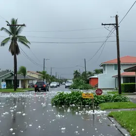tempestade com granizo e ventos fortes